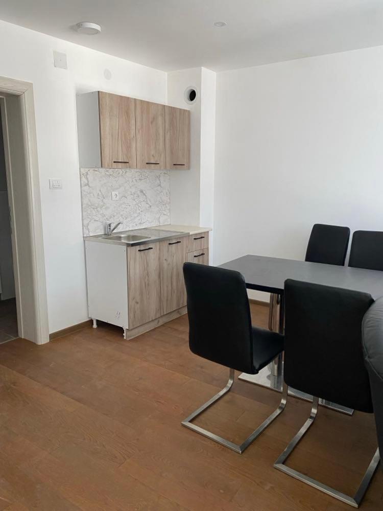 Sandra Apartmani Vârşeţ Exterior foto